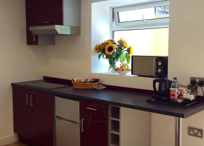 Superior Apartment With Hot Tub & Breakfast