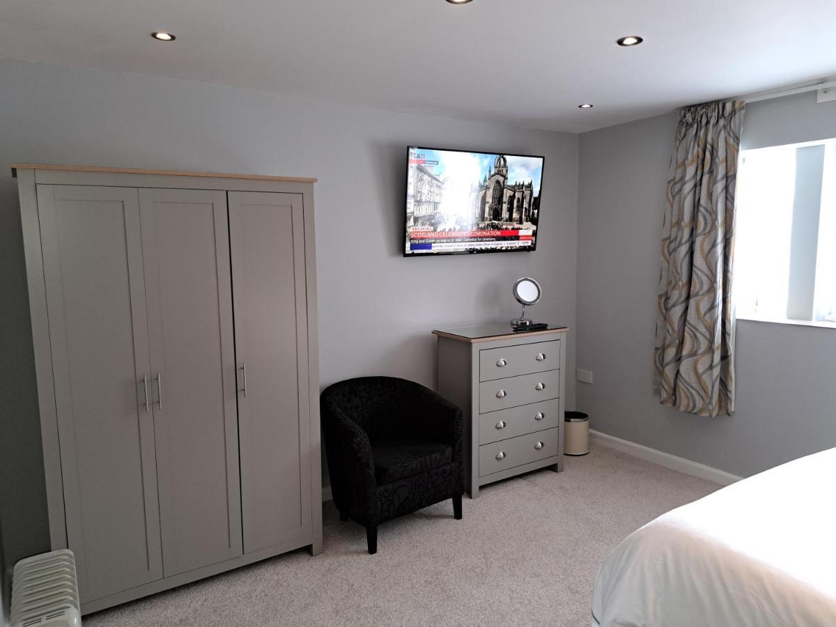 Superior Apartment With Hot Tub & Breakfast *
